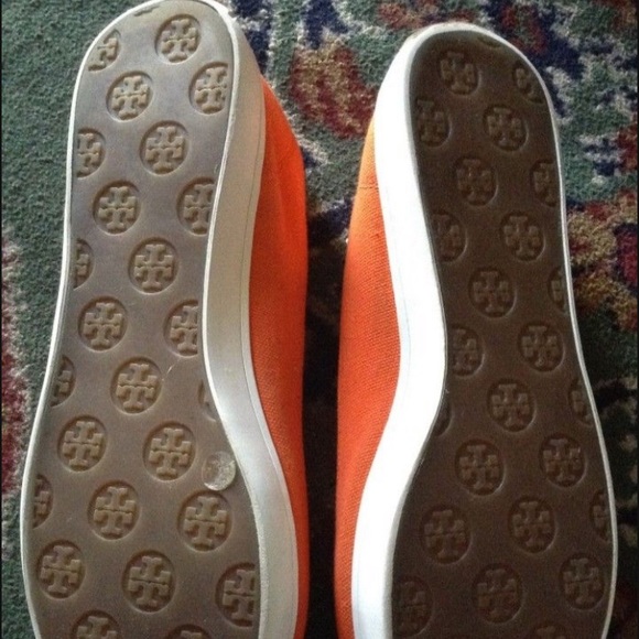 Orange Tory Burch flats like new size 10 1/2 M - Picture 4 of 5